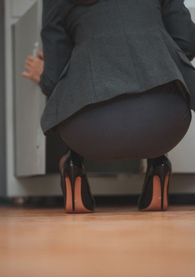 三男一女做爰免费视频_高清完整版观看